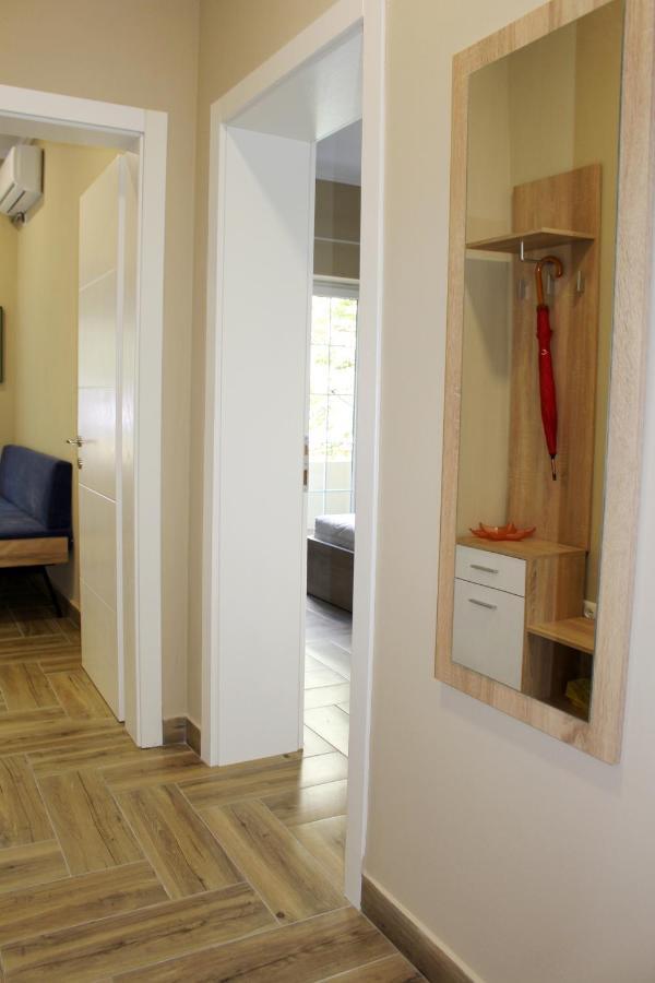 2V1 - Blloku Ls Apartment Tirana Exterior photo